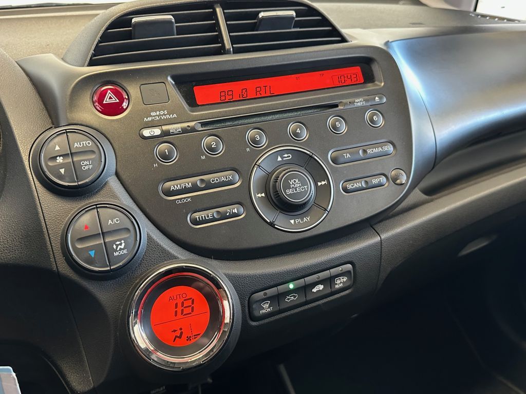 Fahrzeugabbildung Honda Jazz 1.4 i-VTEC Comfort Plus