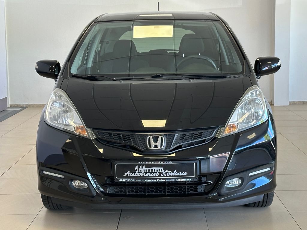 Fahrzeugabbildung Honda Jazz 1.4 i-VTEC Comfort Plus