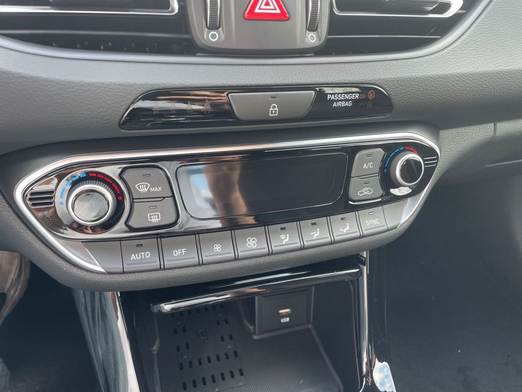 Fahrzeugabbildung Hyundai i30 1.5 T-GDI 48V-Hybrid N Line (PD)