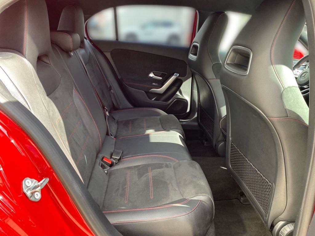 Fahrzeugabbildung Mercedes-Benz A 200 AMG Line +Ambiente+Business+Navi+Carplay+