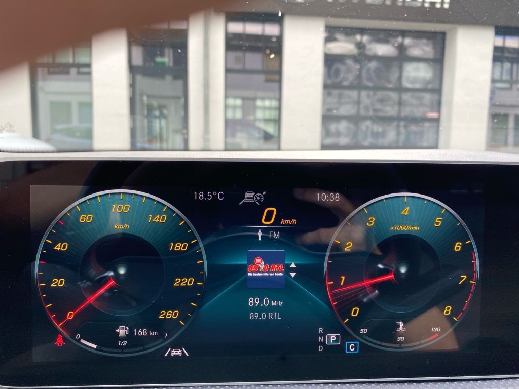 Fahrzeugabbildung Mercedes-Benz A 200 AMG Line +Ambiente+Business+Navi+Carplay+
