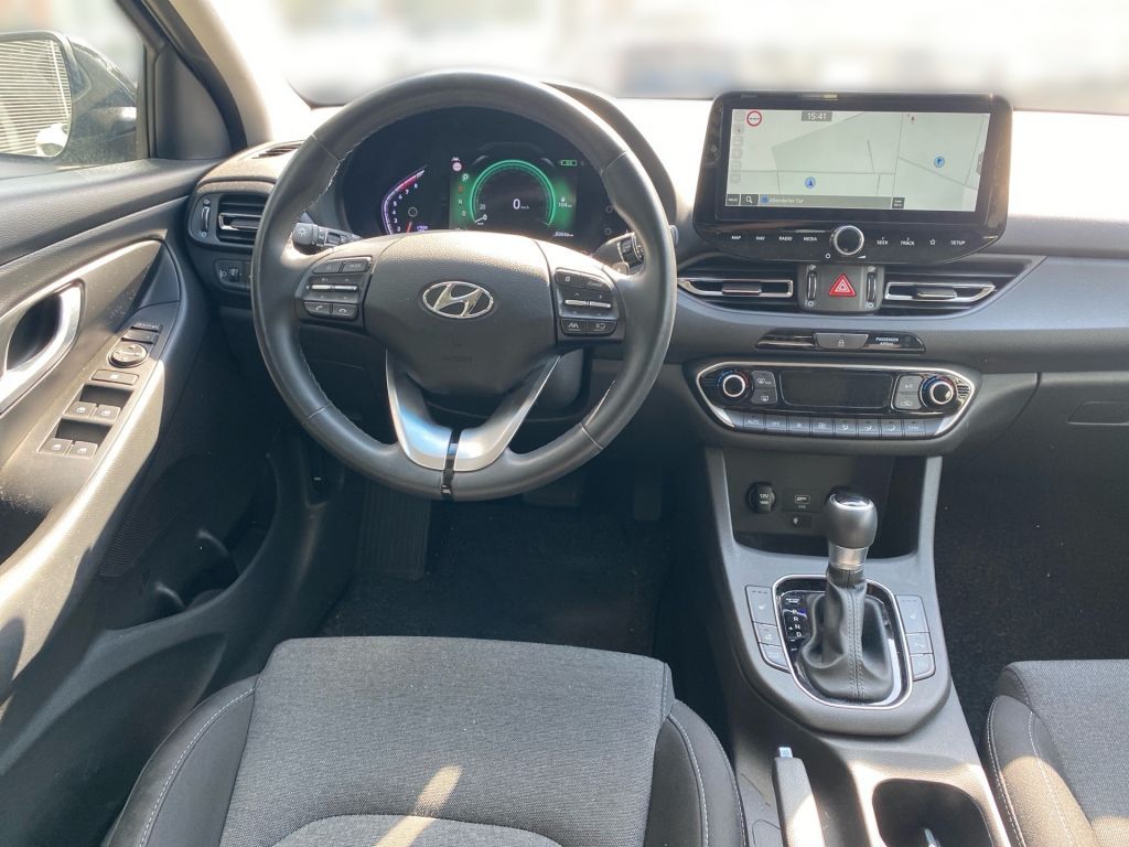 Fahrzeugabbildung Hyundai i30 1.5 T-GDI Fastback 48V-Hybrid DCT EDITION 30