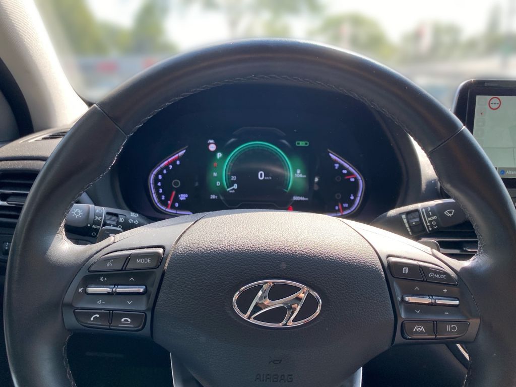 Fahrzeugabbildung Hyundai i30 1.5 T-GDI Fastback 48V-Hybrid DCT EDITION 30