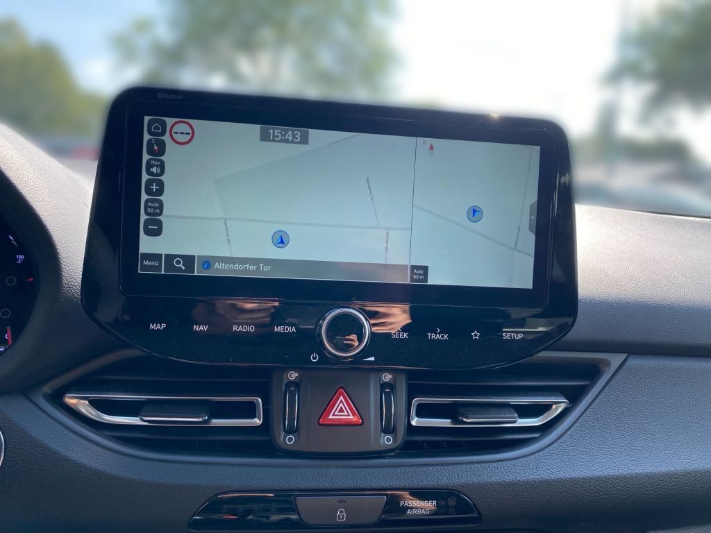 Fahrzeugabbildung Hyundai i30 1.5 T-GDI Fastback 48V-Hybrid DCT EDITION 30