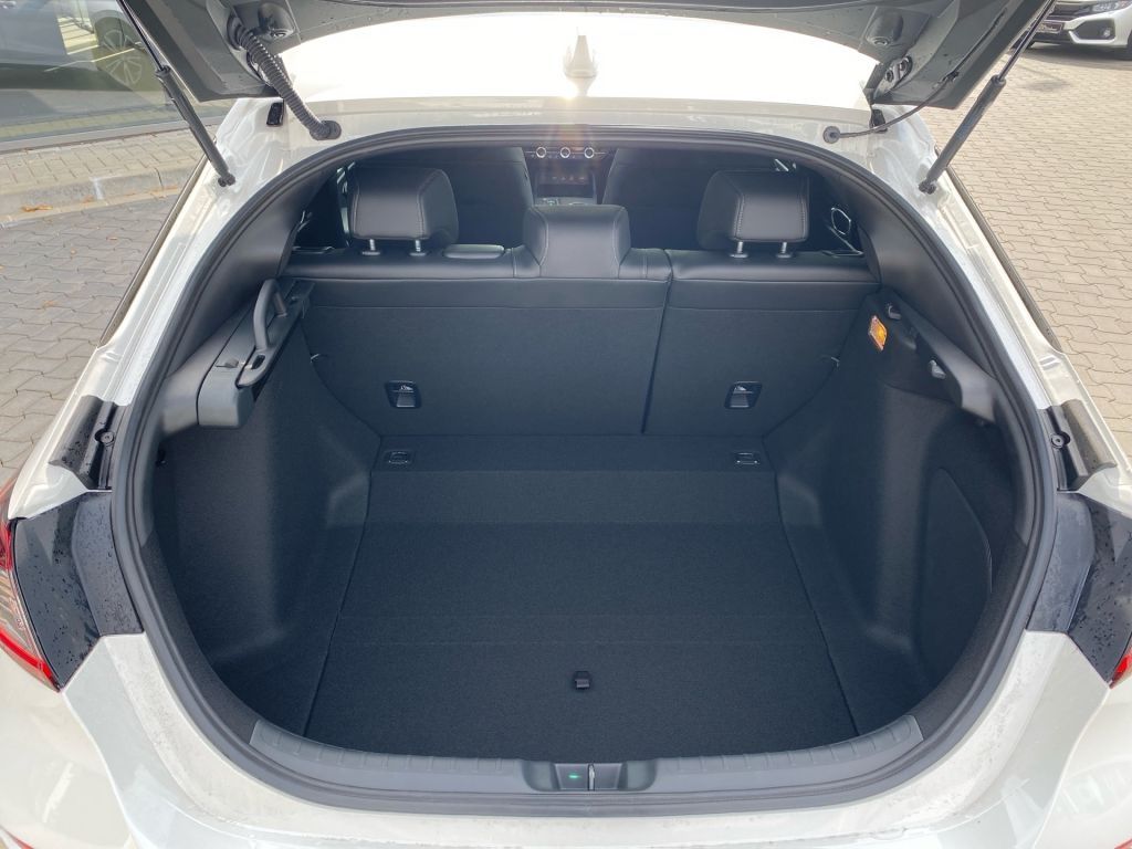 Fahrzeugabbildung Honda Civic e:HEV 2.0 i-MMD Hybrid Advance Facelift Mo