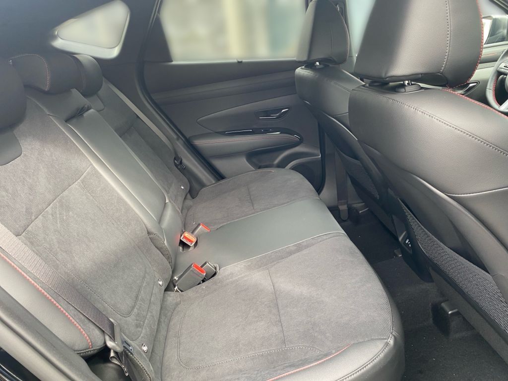 Fahrzeugabbildung Hyundai TUCSON 1.6 T-GDi HEV 2WD N Line Sitz-Paket+Pano