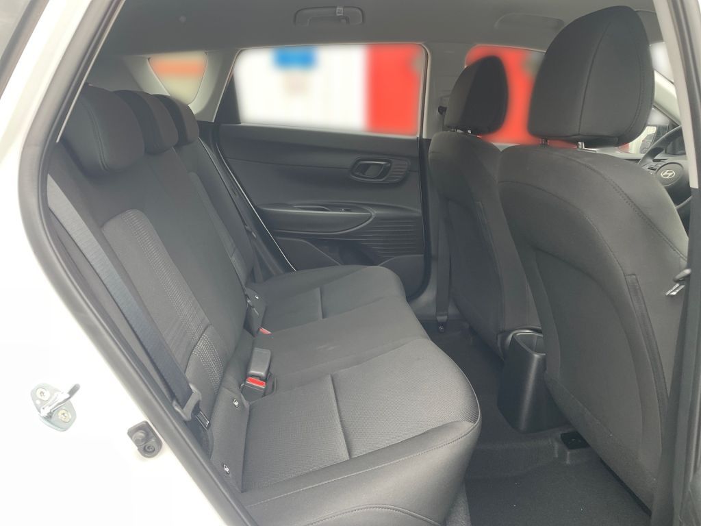 Fahrzeugabbildung Hyundai BAYON 1.0 T-GDI Select * Carplay *