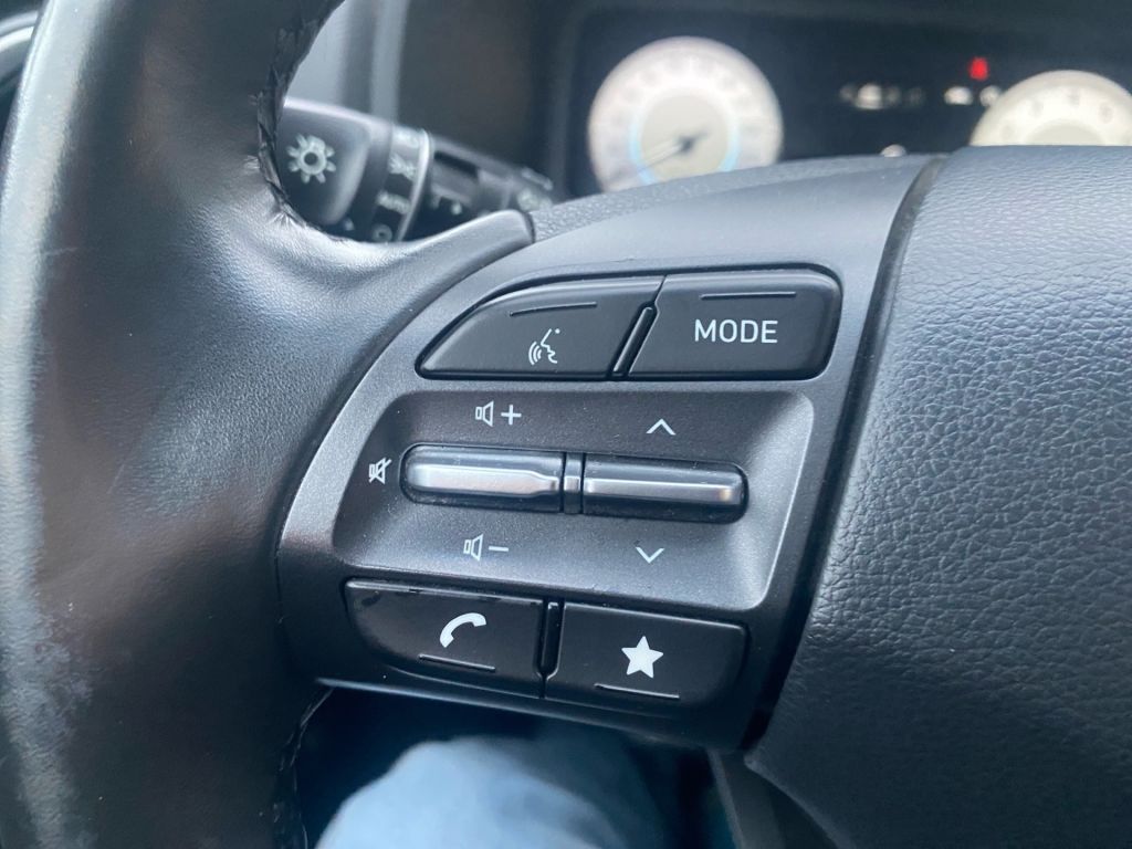 Fahrzeugabbildung Hyundai KONA 1.0 T-GDI EDITION 30*R.Kam*SHZ*LHZ*PDC*