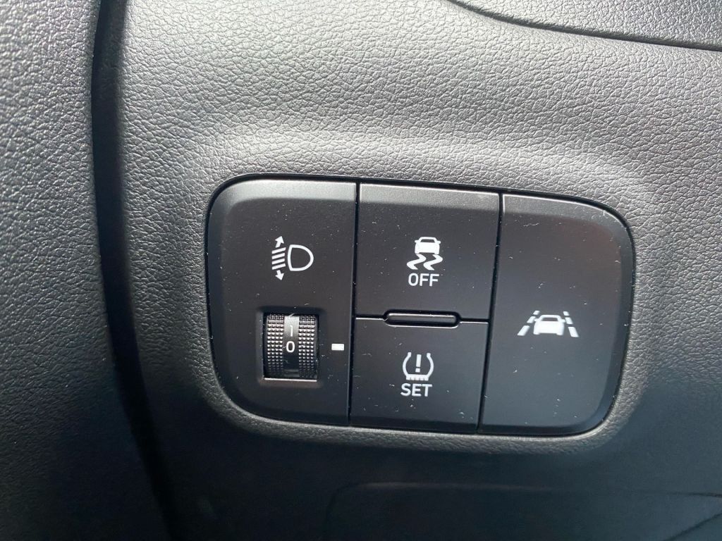 Fahrzeugabbildung Hyundai i10 1.0 Trend *LHZ*PDC* 1.Hand*