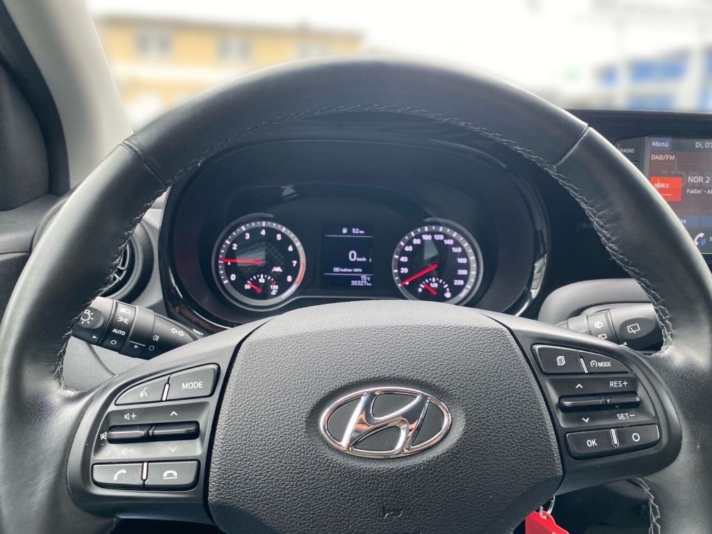 Fahrzeugabbildung Hyundai i10 1.0 Trend *LHZ*PDC* 1.Hand*