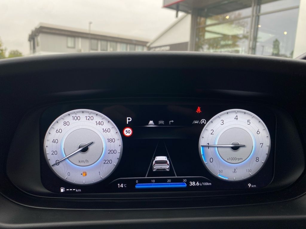 Fahrzeugabbildung Hyundai BAYON 1.0 T-GDI DCT Trend+ Komfort Paket