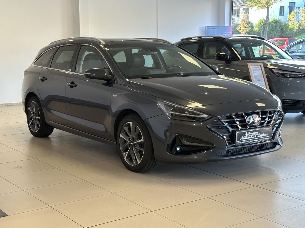 Fahrzeugabbildung Hyundai i30 Kombi 1.6 CRDI Prime +AHK+Pano+Winterräder+