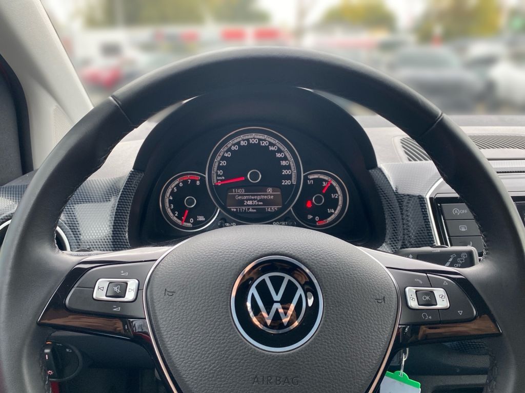 Fahrzeugabbildung Volkswagen up! *Einparkhilfe*Sitzheizung*Rückfahrkamerea*