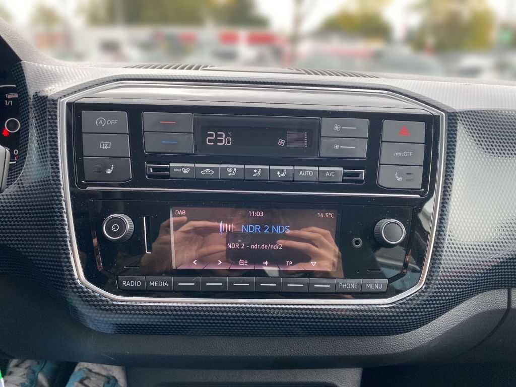 Fahrzeugabbildung Volkswagen up! *Einparkhilfe*Sitzheizung*Rückfahrkamerea*