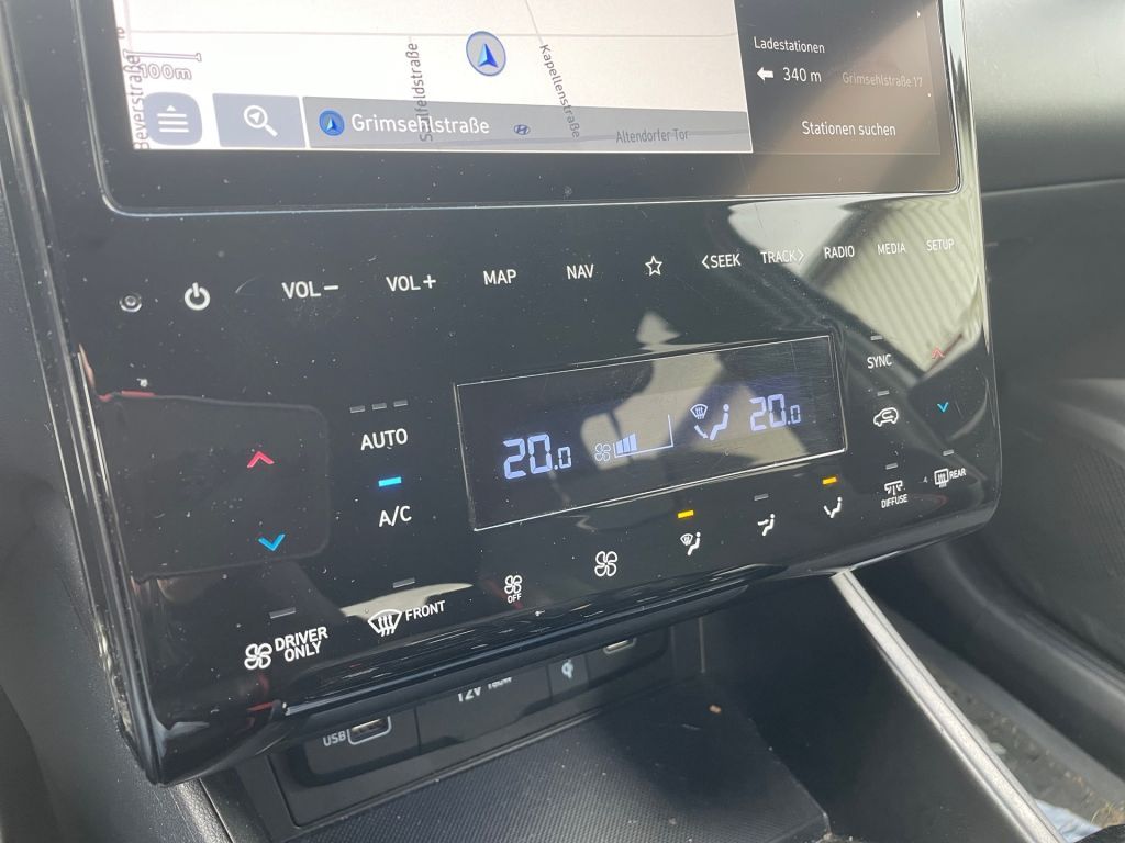 Fahrzeugabbildung Hyundai TUCSON 1.6 T-GDi PHEV 4WD N Line*Dachlack*WKRS*