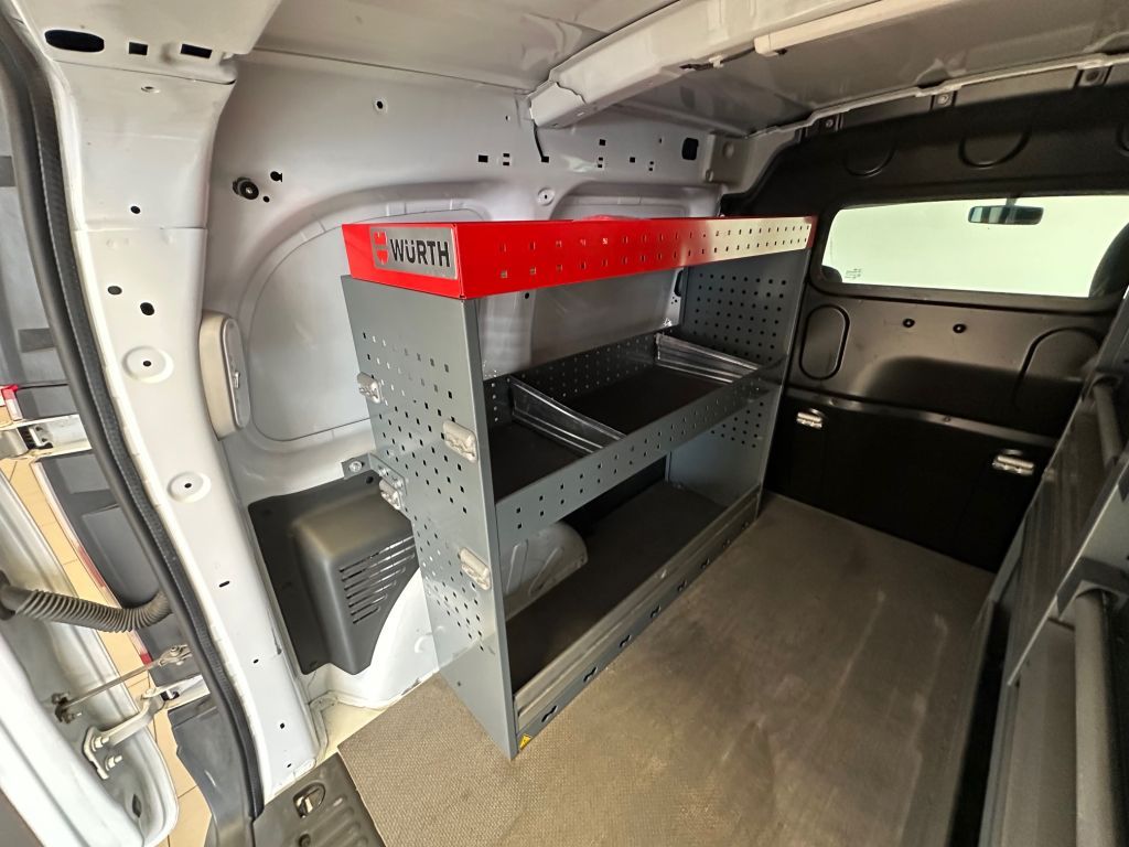 Fahrzeugabbildung Renault Kangoo Rapid dCi 95 Werkstatteinrichtung Winterr