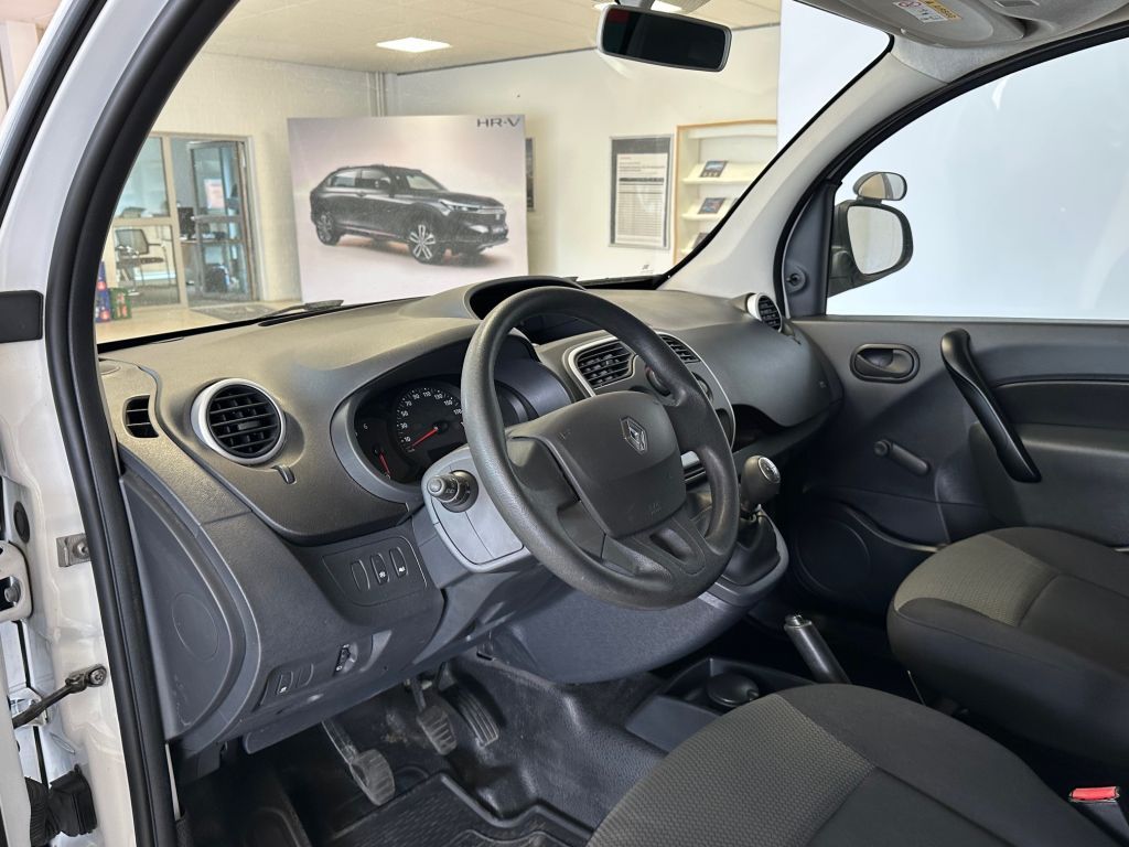 Fahrzeugabbildung Renault Kangoo Rapid dCi 95 Werkstatteinrichtung Winterr