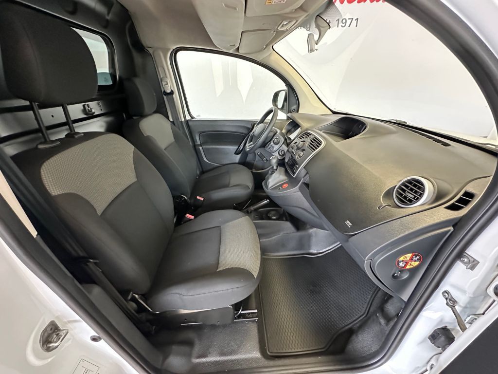 Fahrzeugabbildung Renault Kangoo Rapid dCi 95 Werkstatteinrichtung Winterr