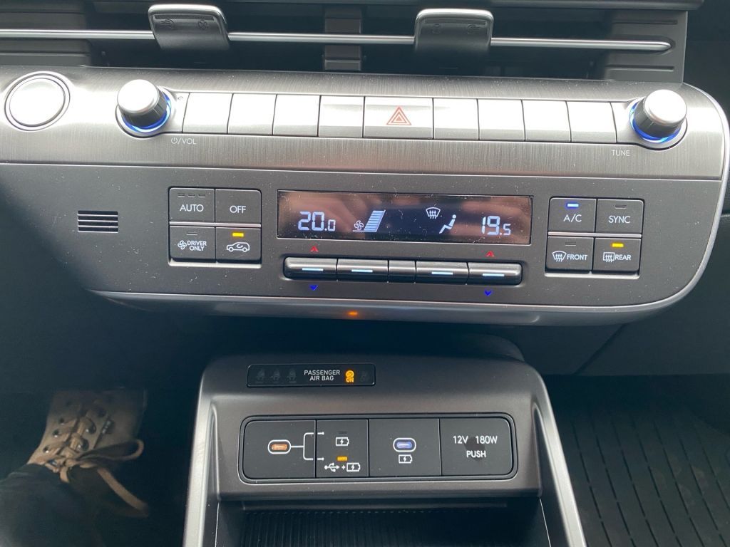 Fahrzeugabbildung Hyundai KONA 1.6 GDI DCT Hybrid Select