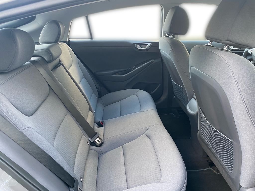 Fahrzeugabbildung Hyundai IONIQ Plug-in-Hybrid 1.6 GDI Trend