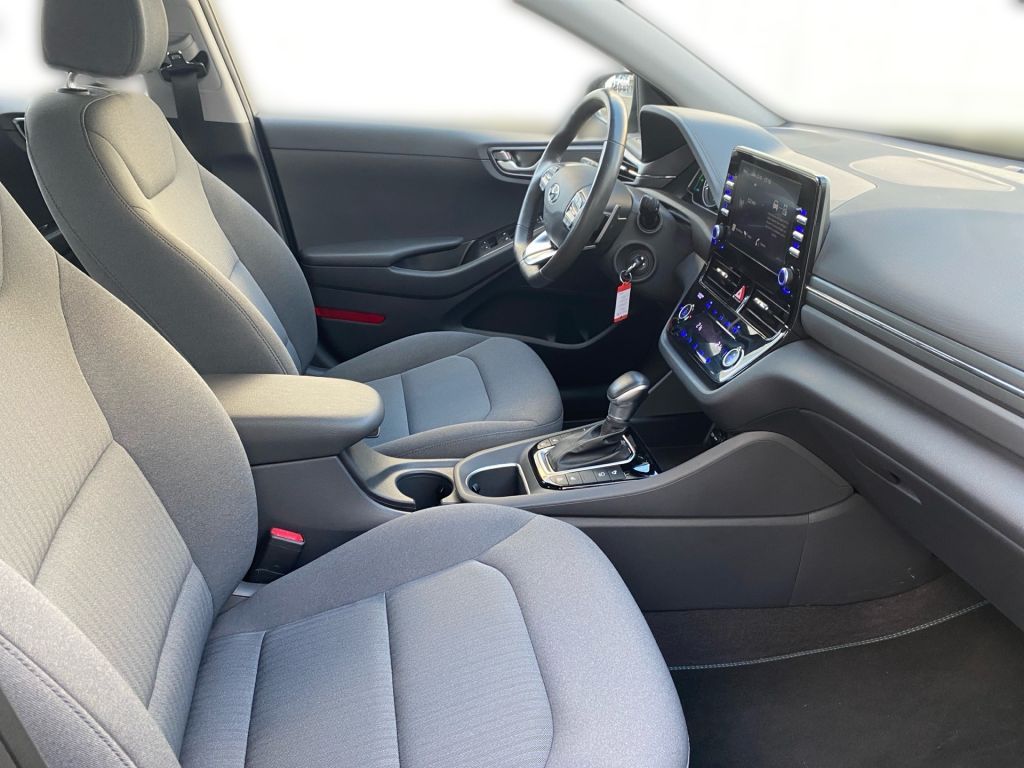 Fahrzeugabbildung Hyundai IONIQ Plug-in-Hybrid 1.6 GDI Trend