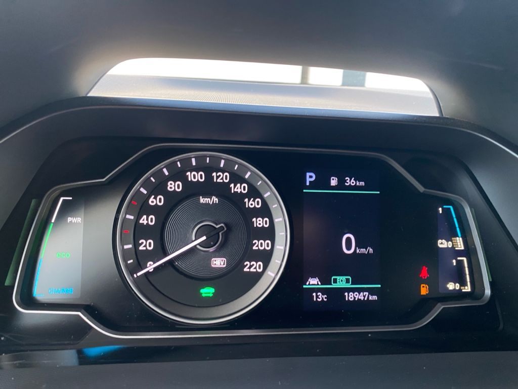 Fahrzeugabbildung Hyundai IONIQ Plug-in-Hybrid 1.6 GDI Trend