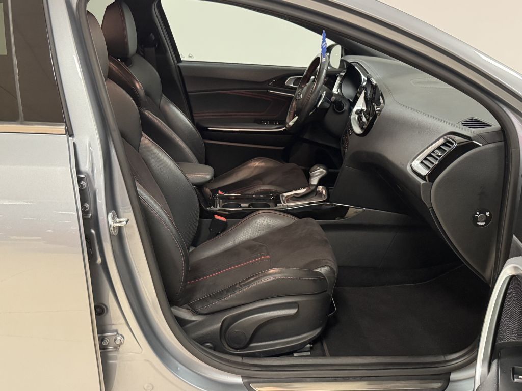 Fahrzeugabbildung Kia ProCeed 1.6 T-GDI DCT7 OPF GT *Komfort+Navi Pake