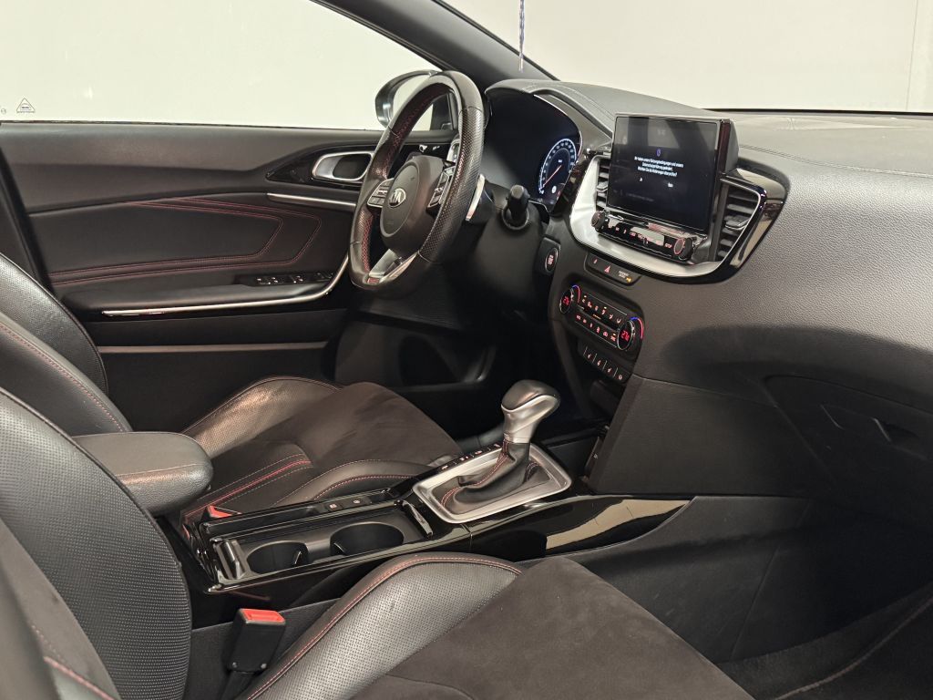 Fahrzeugabbildung Kia ProCeed 1.6 T-GDI DCT7 OPF GT *Komfort+Navi Pake