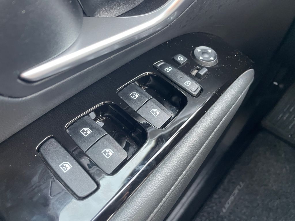 Fahrzeugabbildung Hyundai TUCSON 1.6 T-GDi HEV 2WD Trend *AHK*