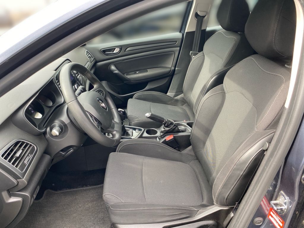 Fahrzeugabbildung Renault Megane Grandtour ENERGY TCe 100 LIFE Winterräder