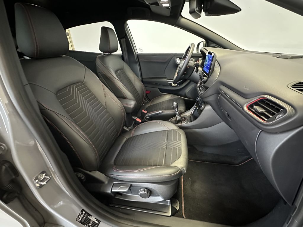 Fahrzeugabbildung Ford Puma 1.0 EcoBoost Hybrid ST-LINE X