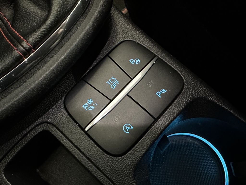 Fahrzeugabbildung Ford Puma 1.0 EcoBoost Hybrid ST-LINE X