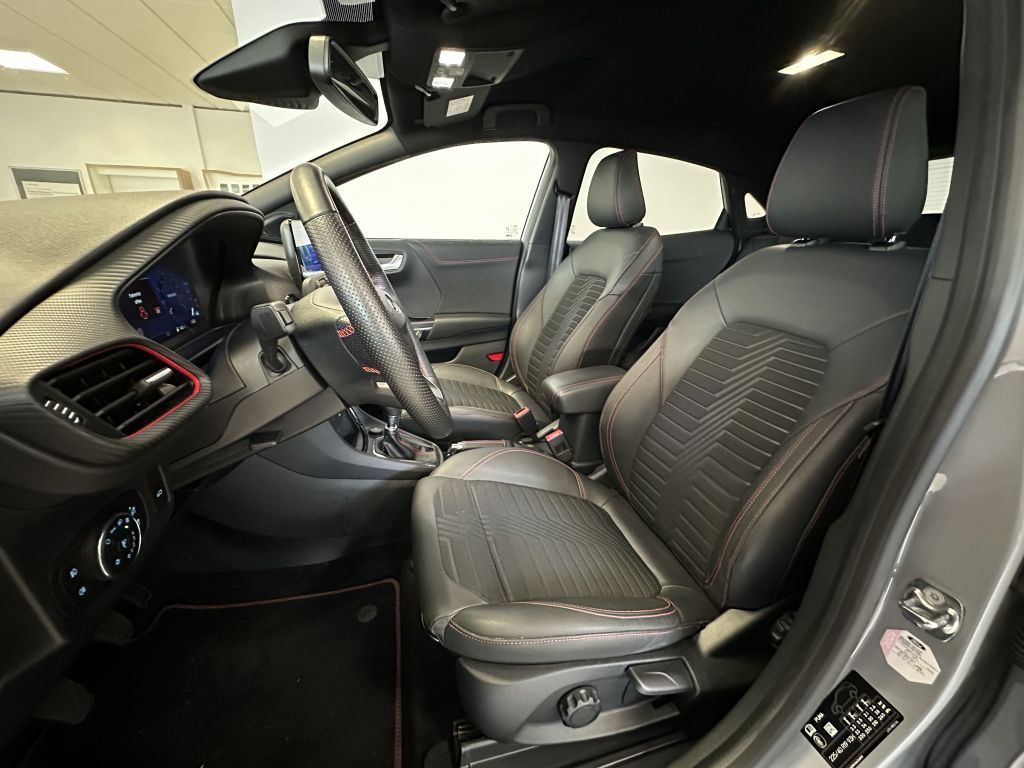 Fahrzeugabbildung Ford Puma 1.0 EcoBoost Hybrid ST-LINE X