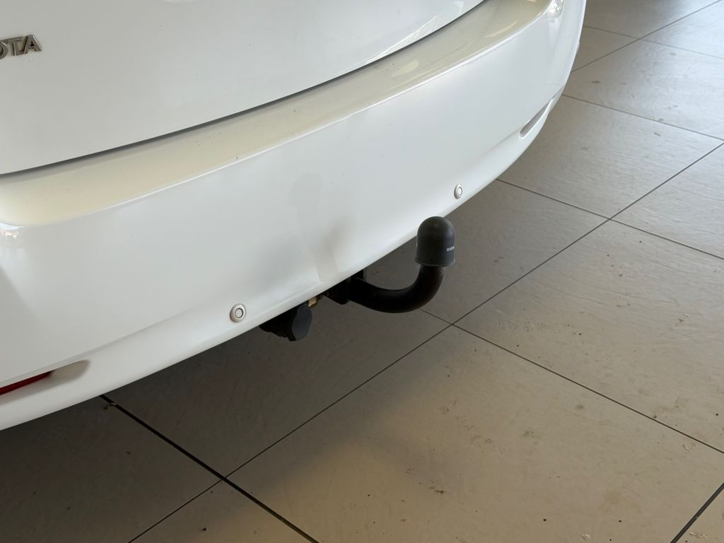 Fahrzeugabbildung Toyota Verso 1.8 Travel + Garantie + AHK + Winterräder