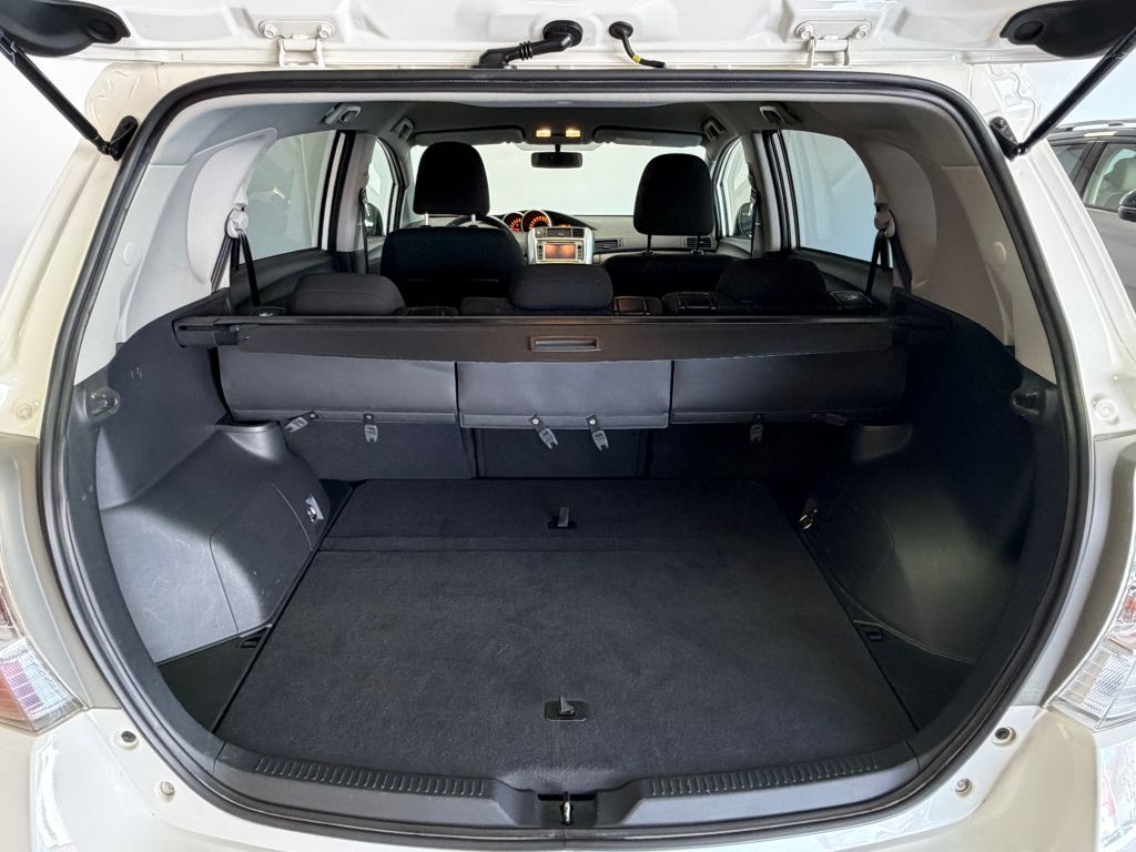 Fahrzeugabbildung Toyota Verso 1.8 Travel + Garantie + AHK + Winterräder