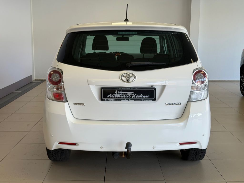 Fahrzeugabbildung Toyota Verso 1.8 Travel + Garantie + AHK + Winterräder