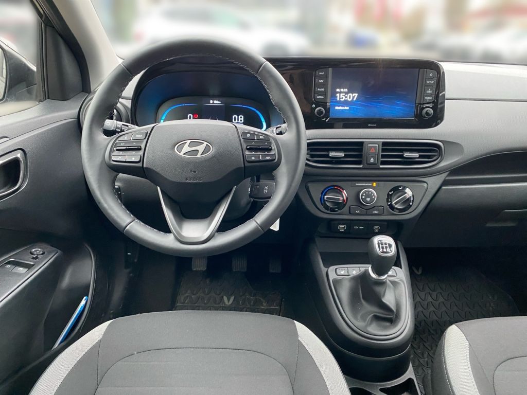 Fahrzeugabbildung Hyundai i10 1.2 Trend * Carplay * SHZ * LHZ * R.Kamera *