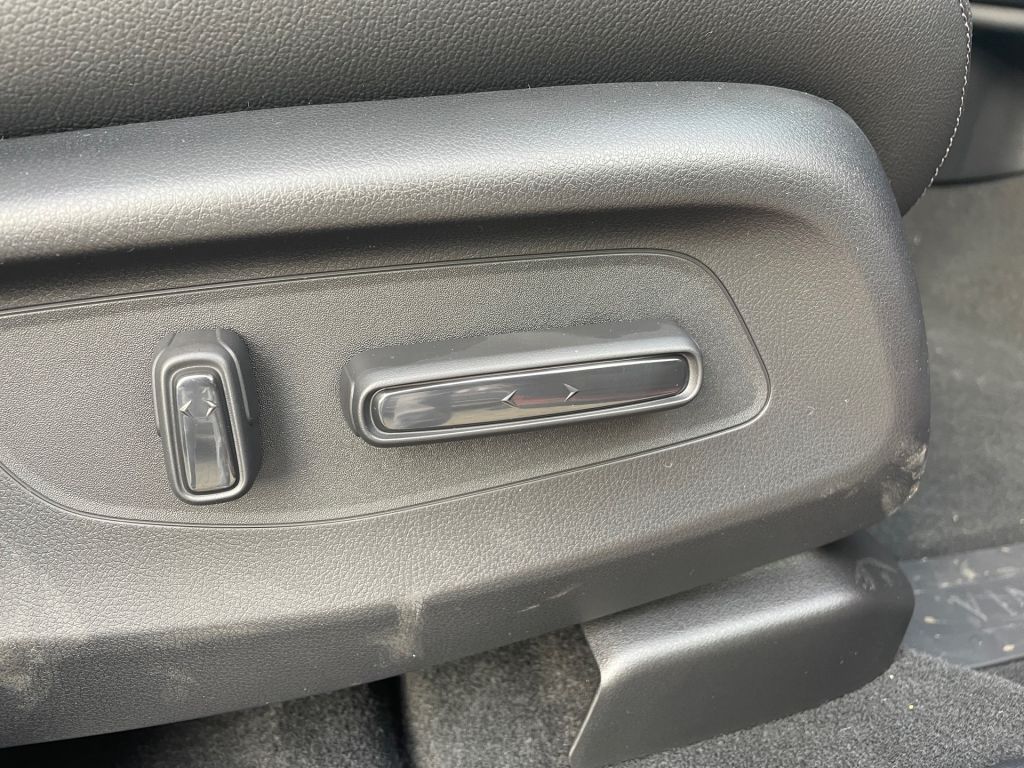 Fahrzeugabbildung Honda CR-V e:HEV 2.0 i-MMD 2WD Elegance *Pano*Leder*