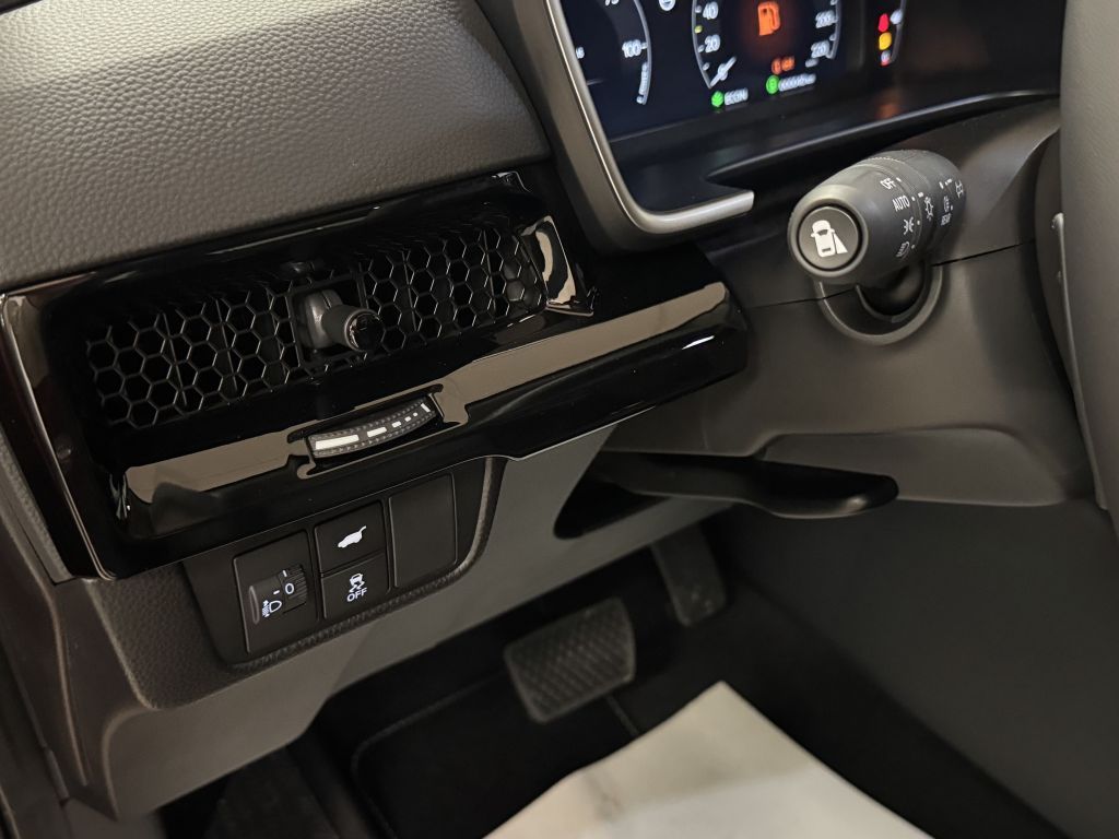 Fahrzeugabbildung Honda CR-V e:HEV 2.0 i-MMD 2WD Elegance *Pano*Leder*