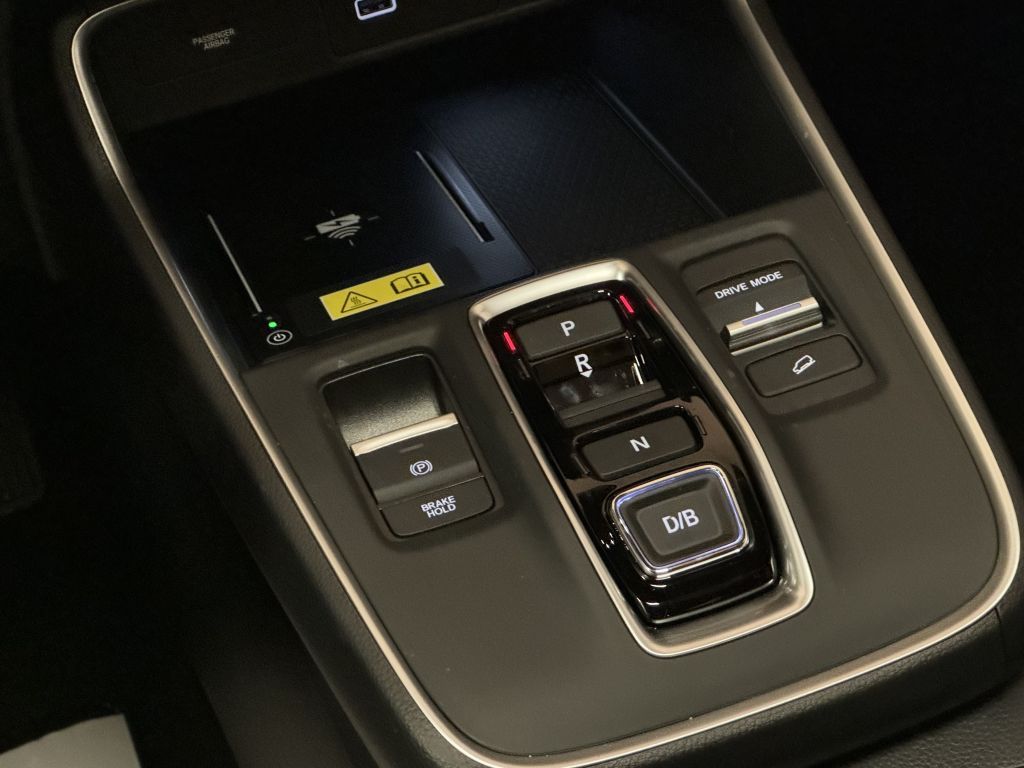 Fahrzeugabbildung Honda CR-V e:HEV 2.0 i-MMD 2WD Elegance *Pano*Leder*