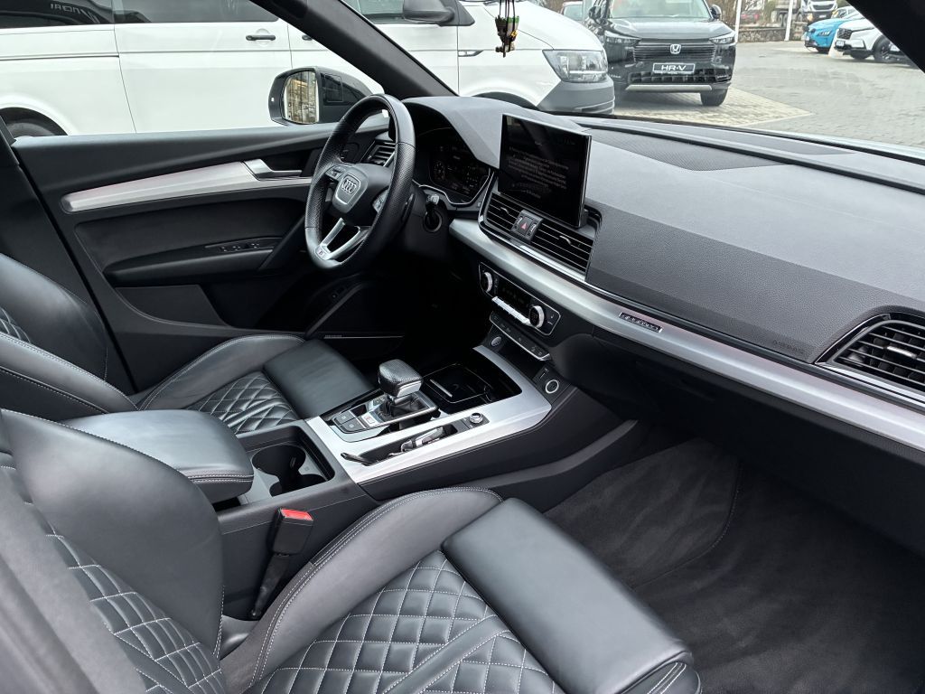 Fahrzeugabbildung Audi SQ5 TDI Sportback quattro tiptronic Matrix+B&O