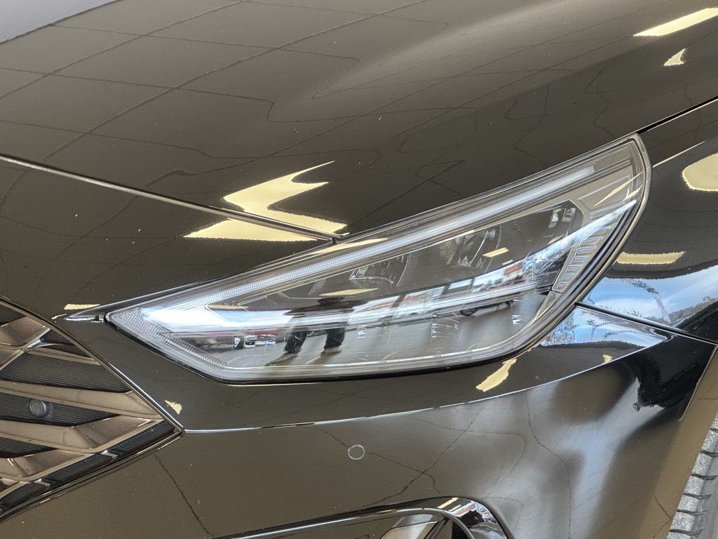 Fahrzeugabbildung Hyundai i30 Kombi 1.5 T-GDI 48V DCT EDITION 30+ *LED*