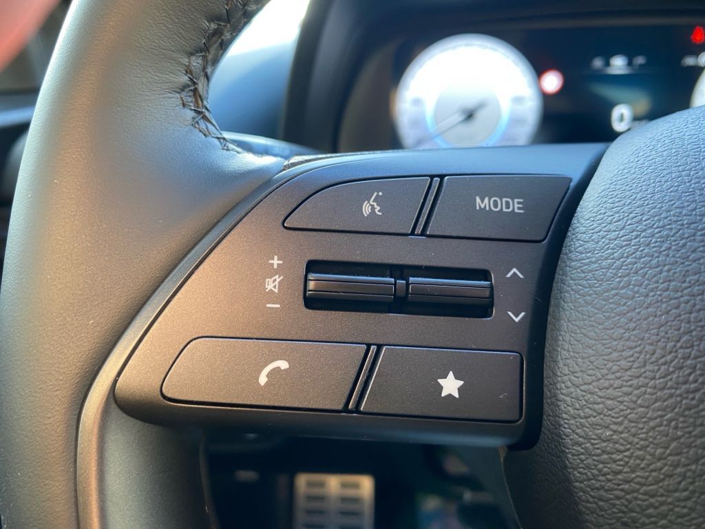 Fahrzeugabbildung Hyundai BAYON 1.0 T-GDI Trend + Komfort-Paket