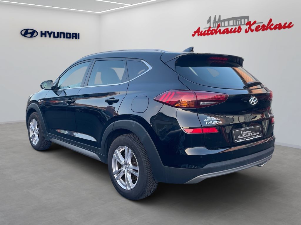 Fahrzeugabbildung Hyundai Tucson 2.0CRDi Style 4WD 8G-Autm. *Krell*8fach b