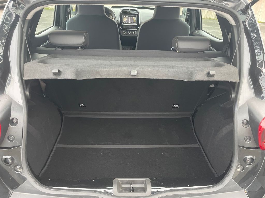 Fahrzeugabbildung Dacia Spring ESSENTIAL * Optionspaket Expression *