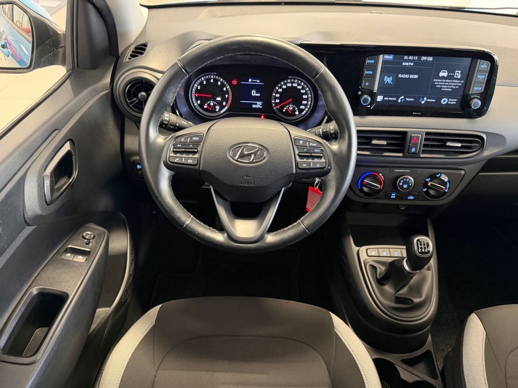 Fahrzeugabbildung Hyundai i10 1.0 EDITION 30 Carplay+Sitz u.Lenkradheizung