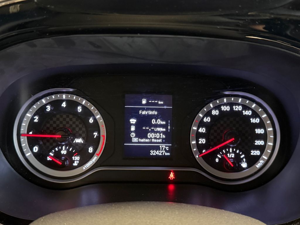 Fahrzeugabbildung Hyundai i10 1.0 EDITION 30 Carplay+Sitz u.Lenkradheizung