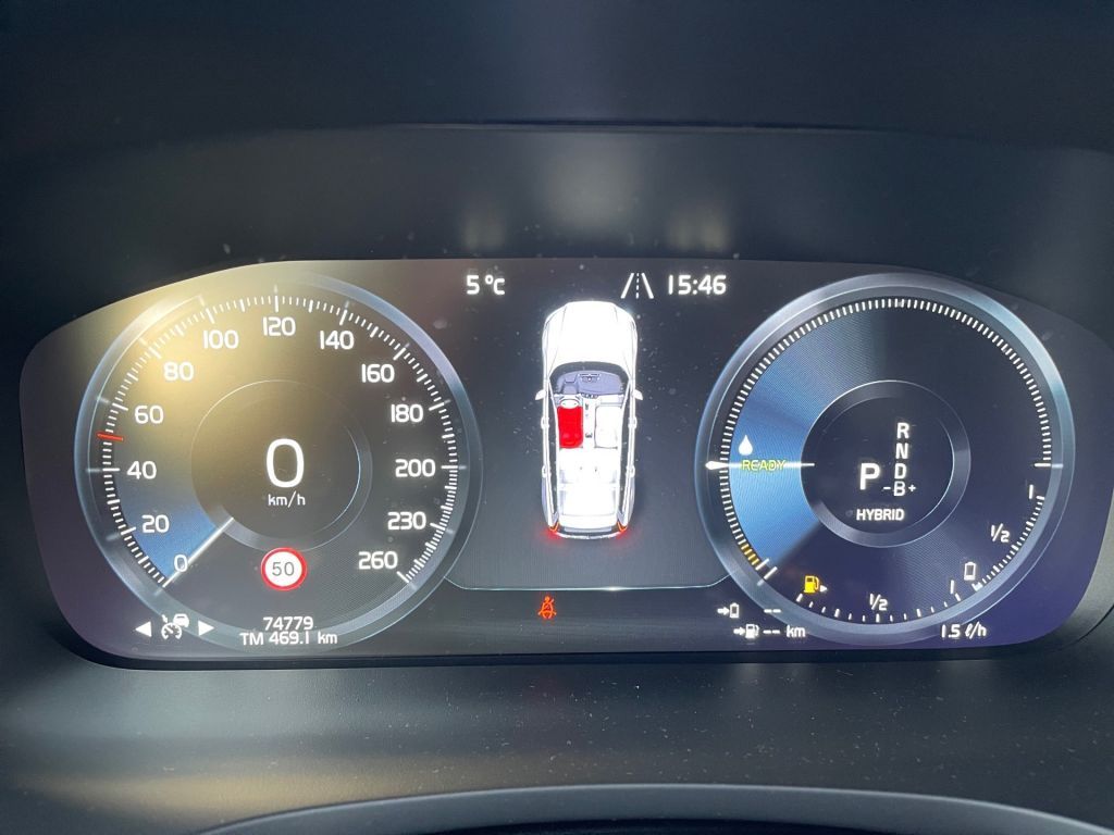 Fahrzeugabbildung Volvo V60 T6  Recharge Inscription Expression +AHK+WR+