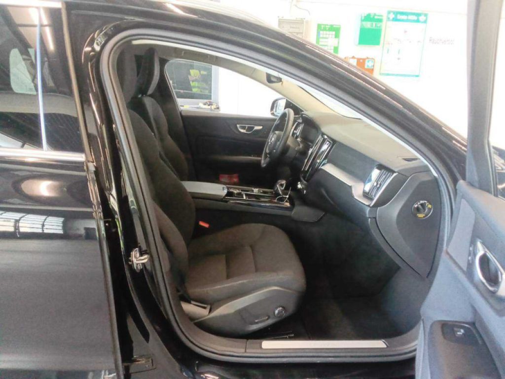 Fahrzeugabbildung Volvo V60 T6 Recharge Inscription Expression +AHK+WR+