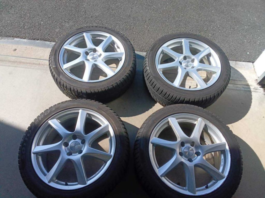 Fahrzeugabbildung Volvo V60 T6 Recharge Inscription Expression +AHK+WR+